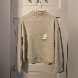 Uniqlo sweater